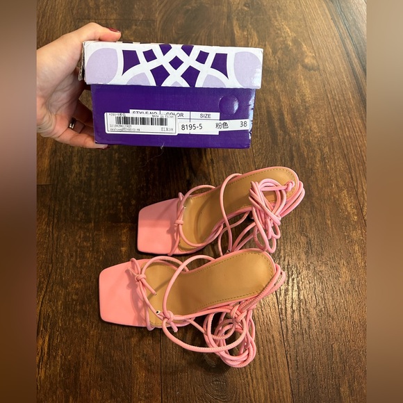 - SHEIN Barbie pink lace up heels - Picture 4 of 14